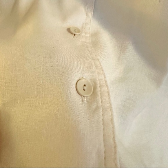 Tocca Cap Sleeve Simple Cropped Linen Top - Picture 4 of 5